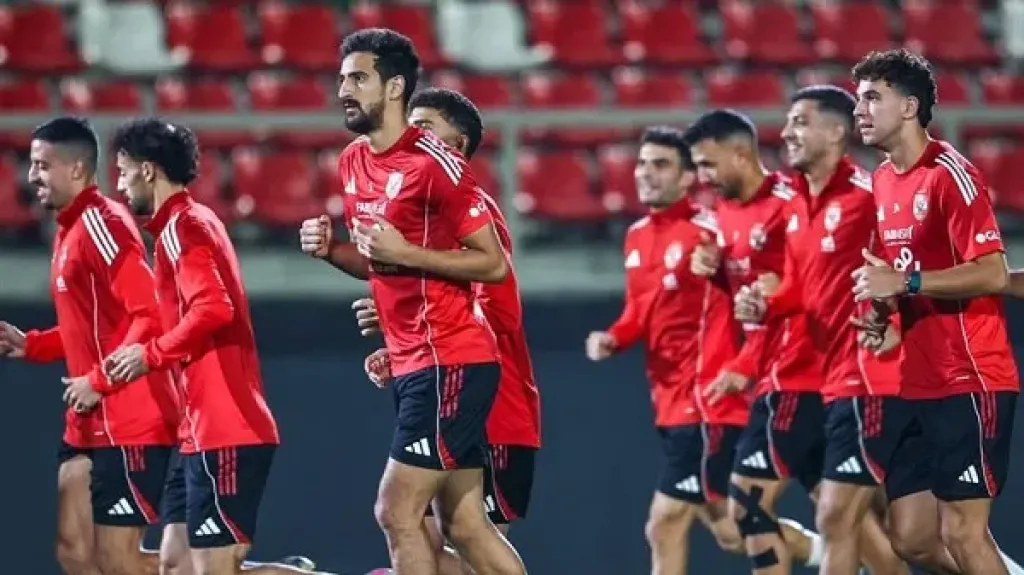 الفريق الأول بالنادي الأهلي