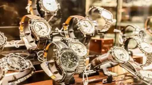 الرسوم الجمركية تُربك صادرات الساعات...