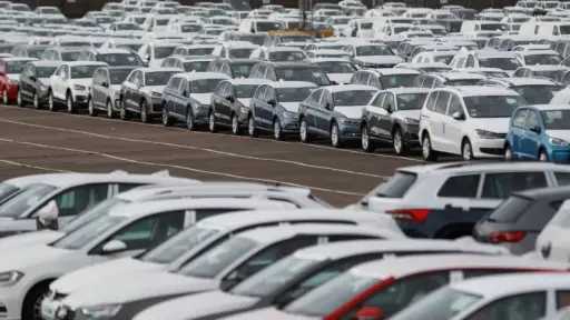 نمو مبيعات السيارات الجديدة في...