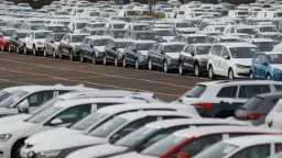 نمو مبيعات السيارات الجديدة في...