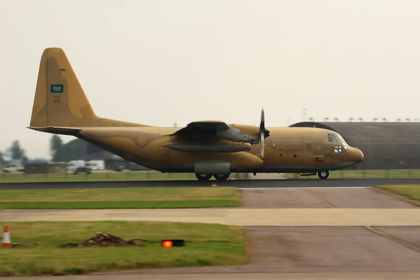 طائرات C-130