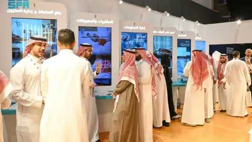 من ”Amad Tech” إلى ”500...