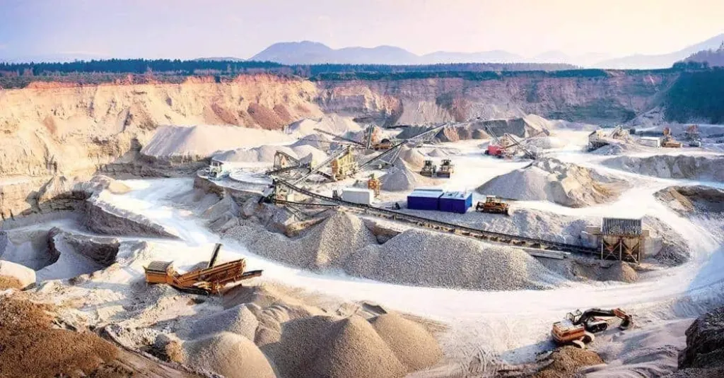 مجمعات تعدينية