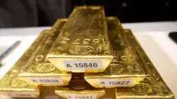 ارتفاع أسعار الذهب مع تراجع...