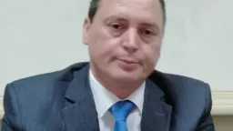 رأي بالعربي