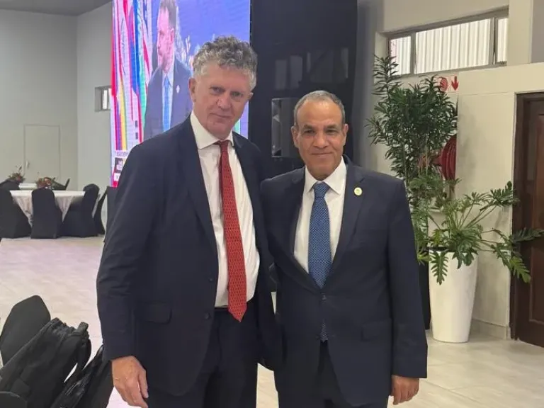 وزير الخارجية