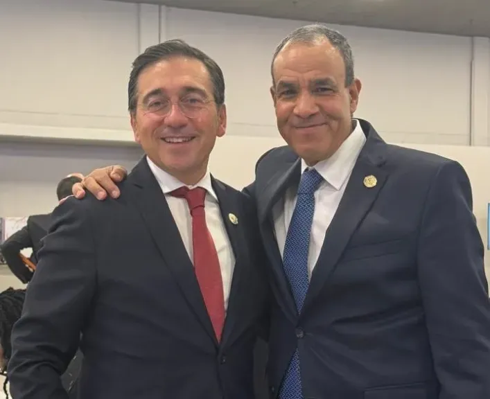 وزير الخارجية ونظيره الإسباني