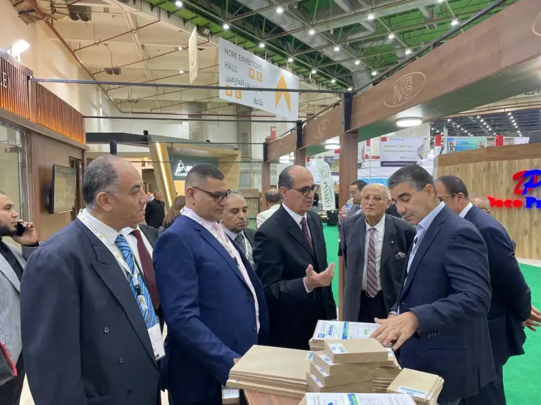 فعاليات معرض كايرو وود شو