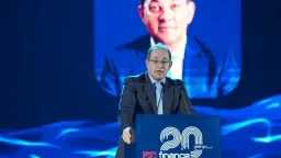 وزير المالية: «إي. فاينانس» نموذج...