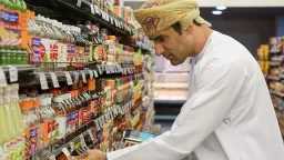 التضخم في عمان يصل إلى...