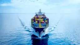 البحر يشتعل.. وتكاليف الشحن تطلق...