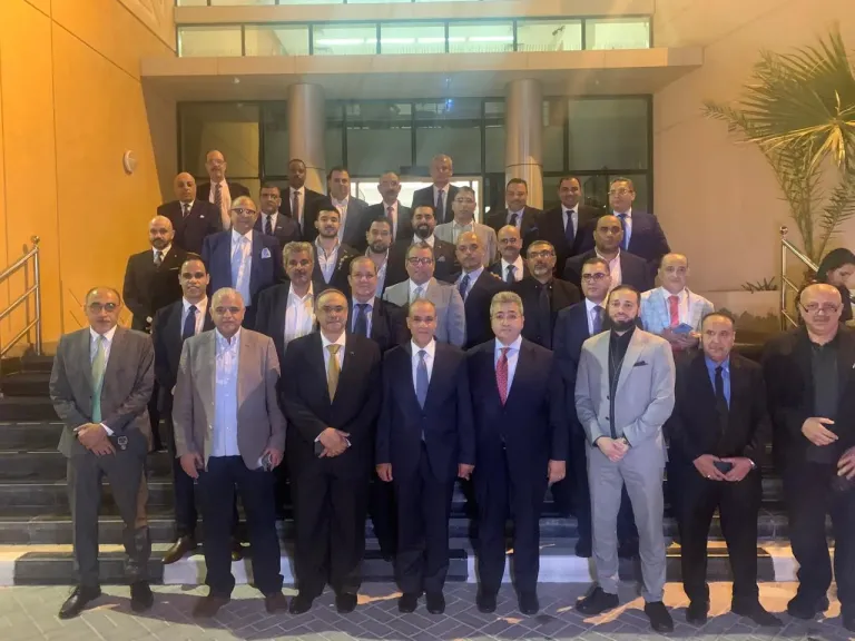 وزير الخارجية lu الجالية المصرية بقطر