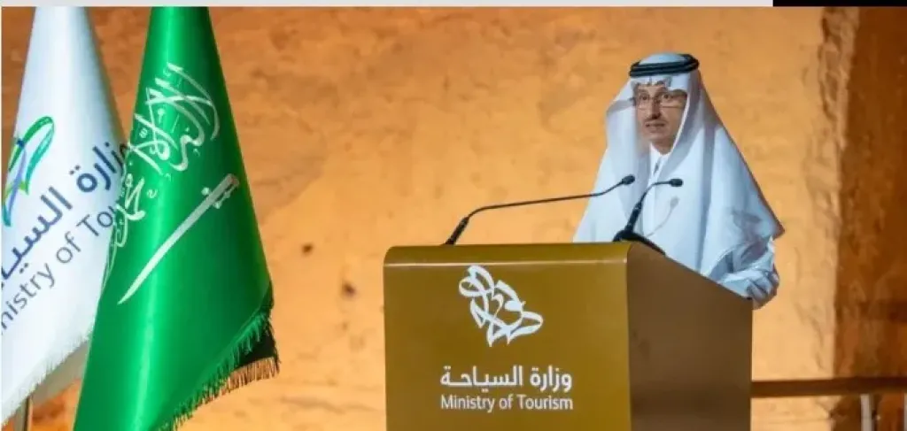 وزير السياحة السعودي أحمد الخطيب
