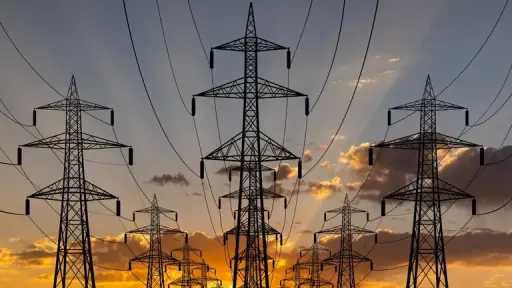 الربط الكهربائي الخليجي العراقي يدخل...