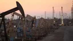 تراجع أسعار النفط مع مخاوف...