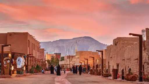 حياة ومجتمع