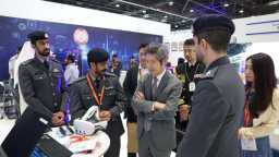 شرطة أبوظبي تذهل العالم في...