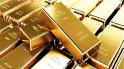 الذهب يسجل مستوى قياسي جديد...