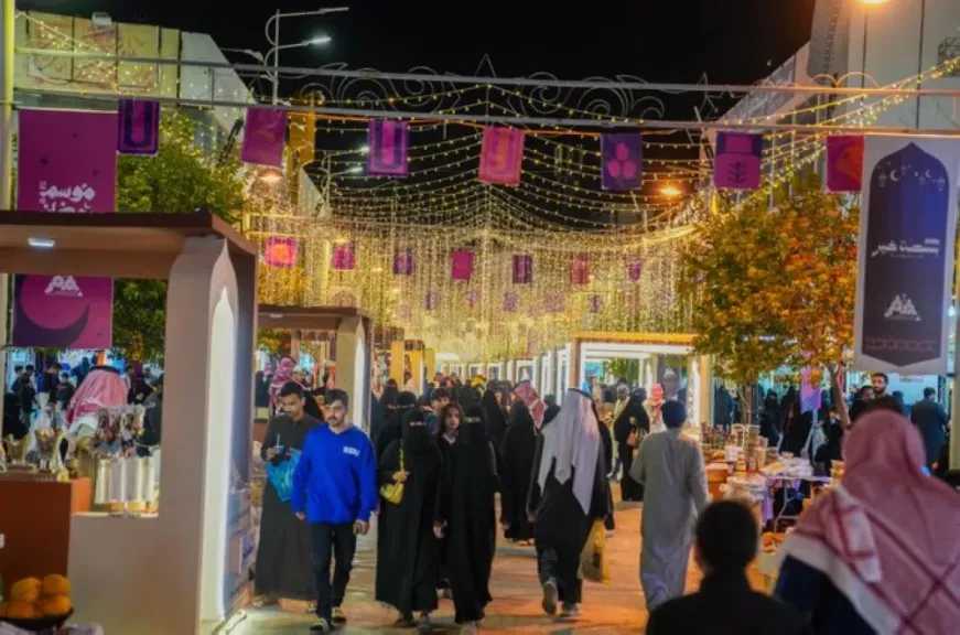 حياة ومجتمع